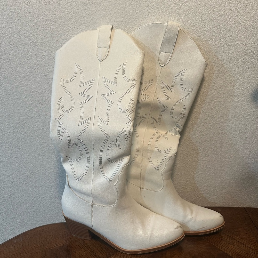 White Western Cowboy Boots
